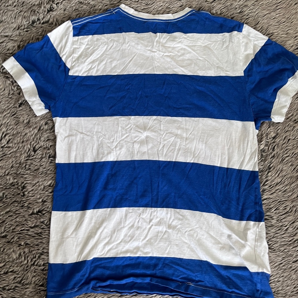 Bold Blue White Striped Crew Neck Tee Shirt Men’s Size Medium Classic Casual - Picture 2 of 3